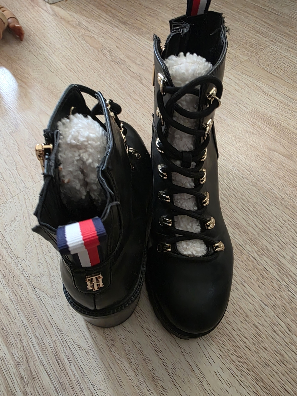 Tommy Hilfiger Black Faux-Sherpa Lace-Up Ankle Boots